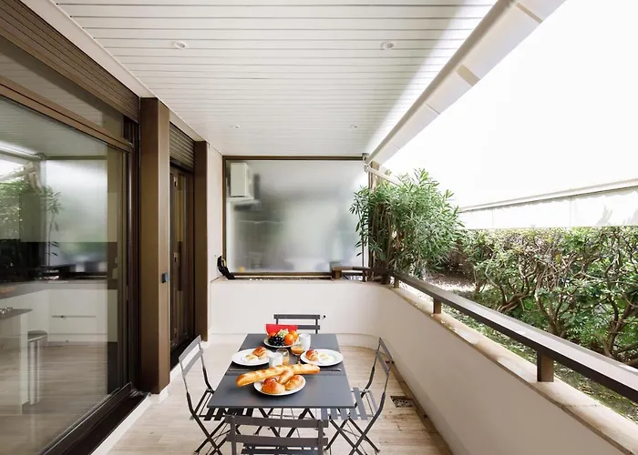 Gray D'albion 1d2 Yourhosthelper *