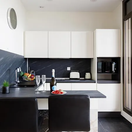 Apartment Gray D'albion 1d2 Yourhosthelper